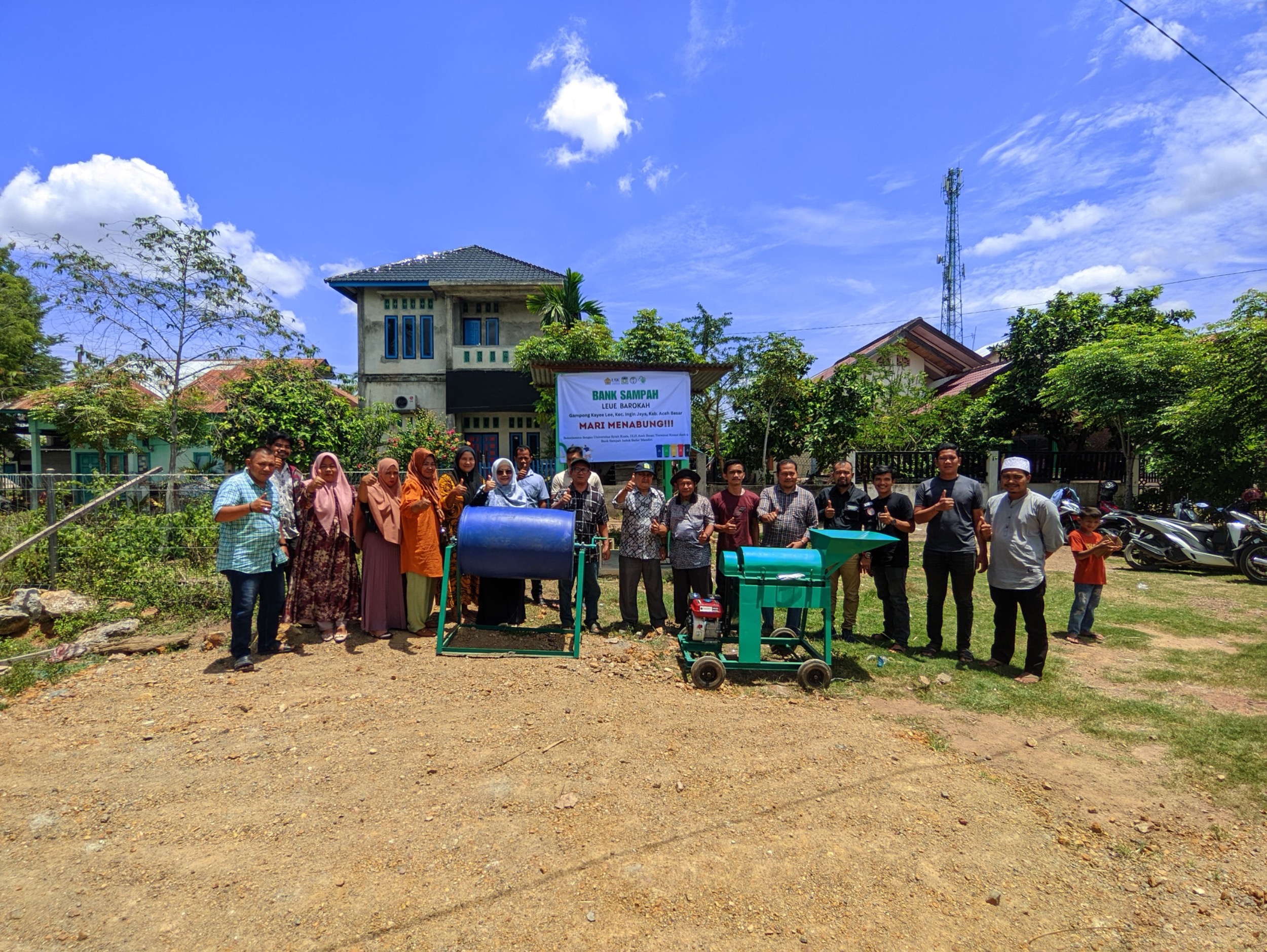 Bank Sampah Leue Barokah Aceh Besar Terima Mesin Pencacah Dan Pengaduk