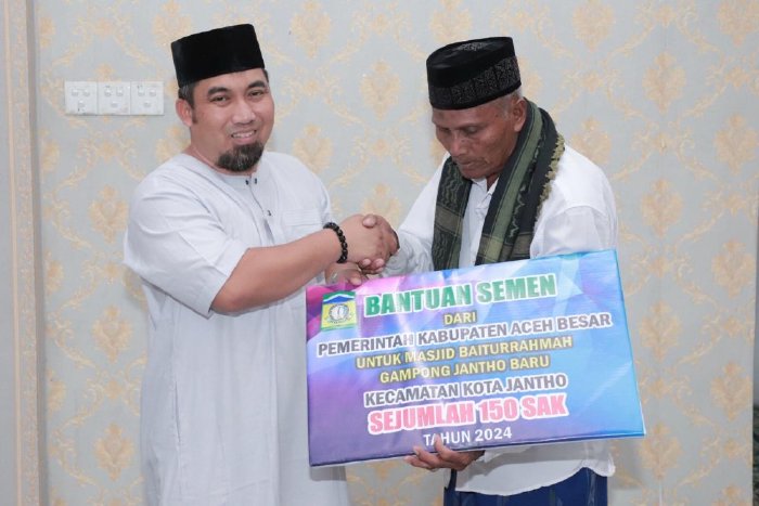 Safari Ramadhan, Pj Bupati Aceh Besar Sambangi Masjid Baiturrahmah Jantho