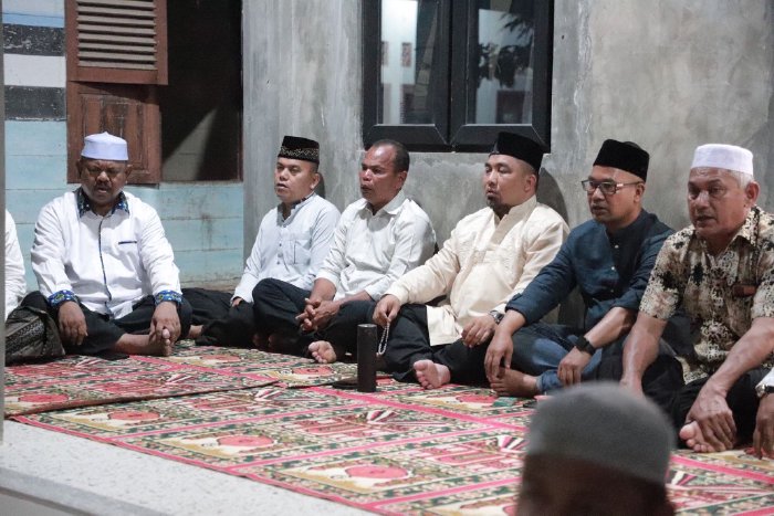 Pemkab Aceh Besar Hadiri Ta'ziah dan Kenduri 7 Hari Alm Waled Husaini AW