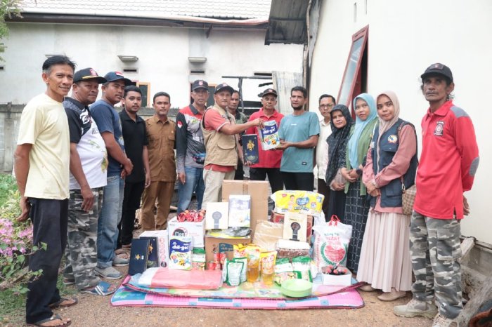 Pemkab Aceh Besar Salurkan Bantuan Masa Panik untuk Korban Kebakaran di Meunasah Intan KBJ