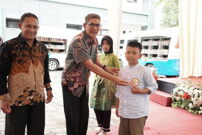 Tingkatkan Literasi Siswa, Dispersip Aceh Besar Gelar Lomba Bertutur