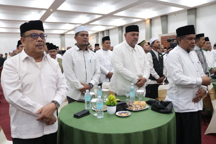 Wakili Pj Bupati, Kadisdik Dayah Aceh Besar Hadiri Pelantikan PB-HUDA Aceh