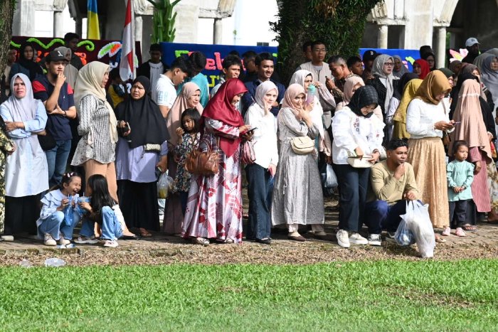 Warga Kota Jantho Antusias Saksikan Upacara Peringatan HUT Ke-79 RI