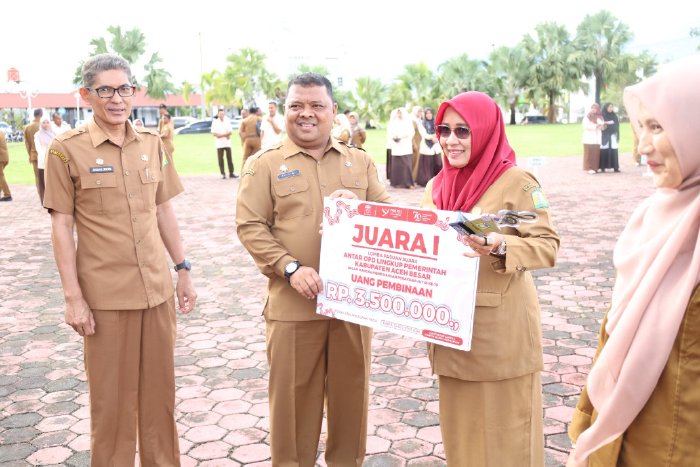 Bappeda Aceh Besar Juara Lomba Paduan Suara HUT ke-79 Kemerdekaan RI