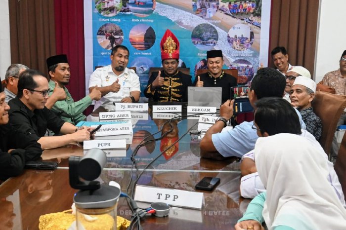 Pj Bupati Iswanto Ikuti Zoom Meeting Penilaian Verifikasi Online LDWN Tahun 2024