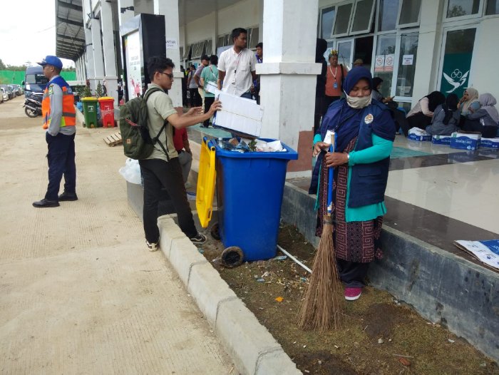 Pj Bupati Iswanto Apresiasi Kerja Keras Petugas Kebersihan Selama Perhelatan PON di Aceh Besar