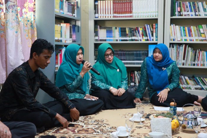 Pj Ketua TP PKK Cut Rezky Kunjungi Gampong Juara Gelari Pelangi Aceh Besar