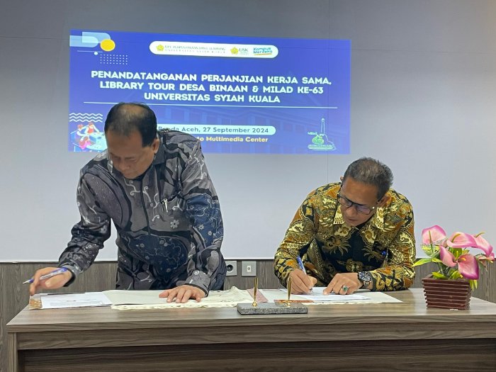 Pemkab Aceh Besar Teken Kerjasama dan Library Tour Desa Binaan dengan USK