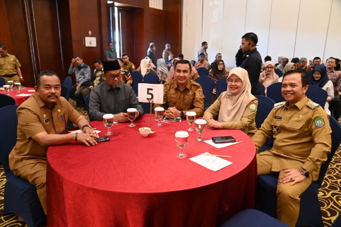 Wakili Pj Bupati, Asisten II Sekda Aceh Besar Ikuti Seminar dan Lokakarya Kebijakan Insentif Lingkungan Hidup se-Aceh