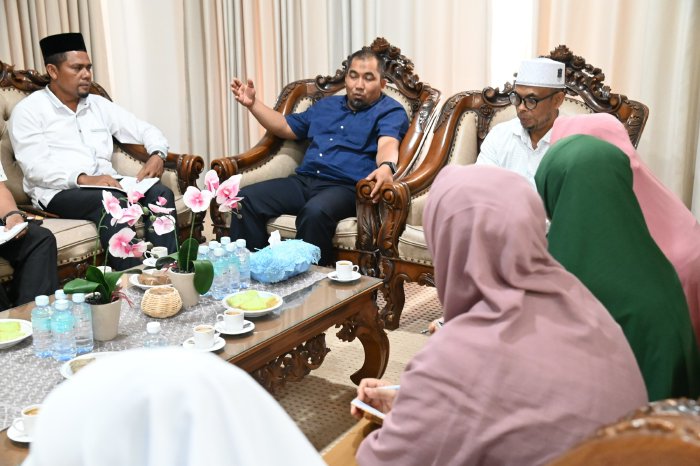 Disodor Program ‘Bunda Saweu Sikula’ Oleh BMOIWI, Pj Bupati Iswanto: Aceh Besar Telah Punya Program SPT