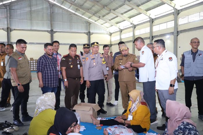 Pj Bupati Bersama Forkopimda Aceh Besar Pantau Persiapan Logistik Pilkada