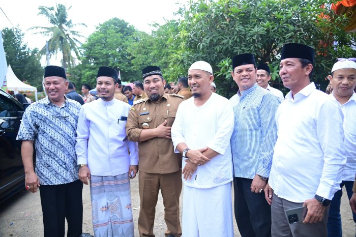 Pj Bupati Bersama Forkopimda Aceh Besar Hadiri Maulid di Dayah Babul Magfirah Cot Keueung