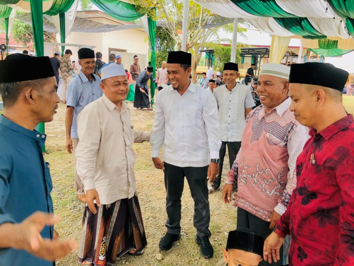 Wakili Pj Bupati, Kadisdik Dayah Aceh Besar Hadiri Maulid di Dayah Nidaul Fata