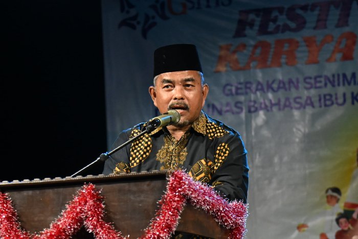 Pj Bupati Aceh Besar Tutup Festival Gelar Karya Seni Siswa dan Festival Tunas Bahasa Ibu