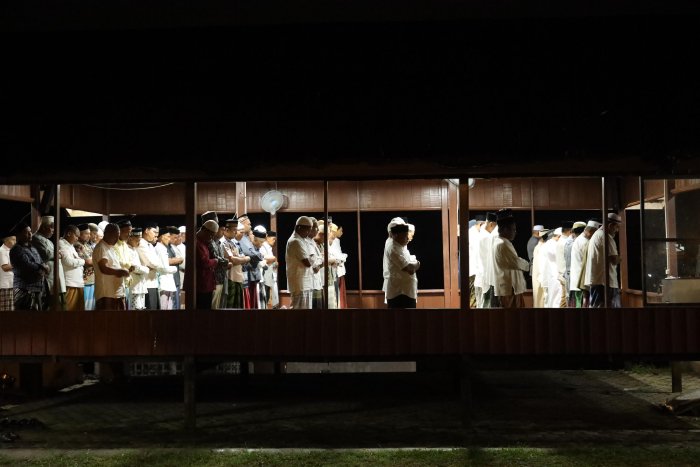 Jamaah Balee Beut Meuligoe Laksanakan Shalat Sunat Tasbih